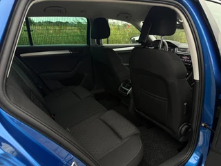 Škoda Superb Combi 1.4 TSI iV Business Edition Camera | PDC | Carplay | Stoelverwarming | / 27