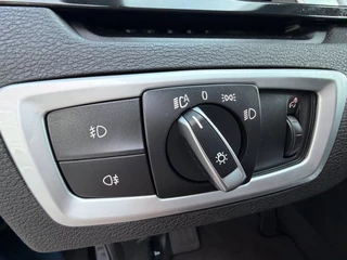 BMW X1 SDrive18i Executive Edition / ACC / Head-Up / Led / Trekhaak / Rijklaar !. / 37