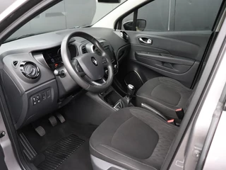 Renault Captur 0.9 TCe Limited | PDC | NAVI | CRUISE | LMV | / 11