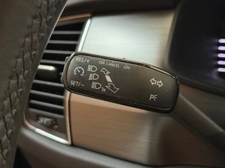Skoda Kodiaq 1.5 TSI Ambition 7p. | 7-persoons | Carplay & Android Auto | Trekhaak | Camera | Stoelverwarming | KESSY | 18 Inch / 28