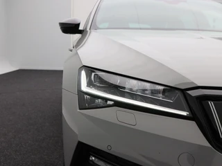 Škoda Superb Combi 1.4 TSi 218 Pk iV Sportline Business | Trekhaak | Stoelverwarming | CarPlay | Camera | Cruise Control | Navigatie | Full LED | 19 Inch | 91.754 Km !! / 11