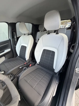 Citroën C3 100pk Max (Camera - Navigatie - Automatische Airco - LED - 17"- Apple Carplay - Draadloos laden - Two Tone) / 13