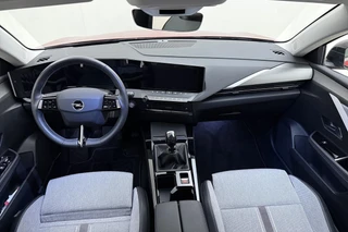 Opel Astra 1.2 Business Elegance 130pk | Navigatie | Climate Control | Stoel-Stuur-Voorruitverwarming | LED Verlichting | Camera | AGR Comfortstoel | Apple Carplay - Android Auto / 33