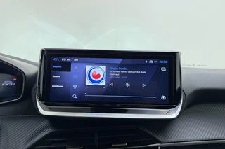 Peugeot 2008 1.2 Turbo 100 Allure | Draadloos Apple Carplay/Android Auto | Parkeersensoren | Privacy Glass | Lichtmetalen velgen | / 24