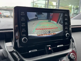 Toyota Corolla 1.8 Hybrid Business Plus / 14