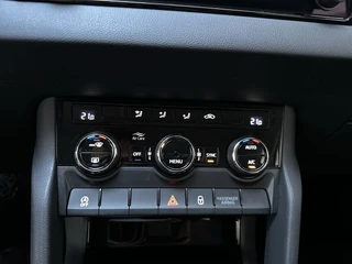 Skoda Karoq 1.5 TSI DSG ACT Business Edition Trekhaak Navigatie App-Connect DAB+ / 20