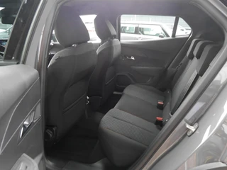 Peugeot 2008 1.2 Hybrid 145 Business Automaat | | CarPlay | Navigatie | Camera | Cruise Control | LED verlichting / 9