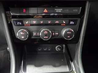 SEAT Ateca 1.5 EcoTSI 150pk Xcellence / 30