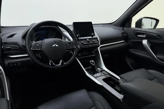 Mitsubishi Eclipse Cross 2.4 PHEV Prestige Automaat | SOH: 98% | Lederen bekleding | Panoramisch schuifdak | Stoel & Stuurverwarming | Camera | Climate control | Extra getint glas / 22