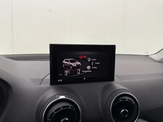 Audi Q2 35 TFSI Pro Line Plus | Automaat | Adaptive Cruise | Stoelverwarming | CarPlay | Camera | Trekhaak / 21