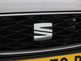 SEAT Leon Sportstourer 1.5 TSi e-Hybrid 204 Pk Automaat FR Business | Trekhaak | Carplay | Virtual Cockpit | Keyless | Adaptive Cruise | Stoel- en Stuurverwarming | 17 Inch / 13