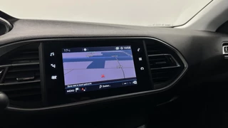 Peugeot 308 SW 1.2 PureTech Active Pack TREKHAAK NACI LM CARPLAY. / 32