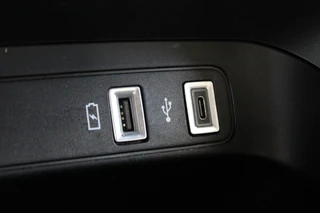 Jeep Avenger 1.2 Longitude  | JBL Audio | Adaptieve cruise | Keyless / 26