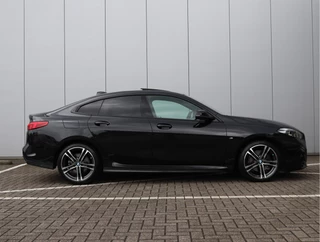 BMW 2 Serie Gran Coupé 218i Executive Edition  | M-sport | Panoramadak | NAP / 18