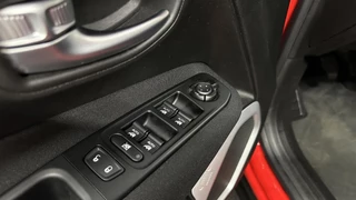 Jeep Renegade 1.0T Longitude CRUISE CARPLAY NAVI ECC DAB. / 24