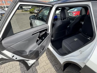 Toyota bZ4X DYNAMIC 71KWH BI-TONE PANO-DAK STOEL/STUURVERW BLIND-SPOT 360° CAMERA EL-ACHTERKLEP WARMTEPOMP / 15
