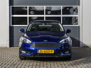 Ford Focus Wagon 1.0 Titanium Edition Xenon | Keyless | Navi | Camera | Stoel+stuurverwarming | Cruise control | PDC v+a / 23