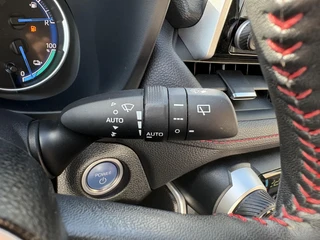 Toyota RAV4 2.5 Plug-in Hybrid AWD Style STUUR & STOELVERWARMING (OOK ACHTER) PDC V+A ELEK. ACHTERKLEP / 31