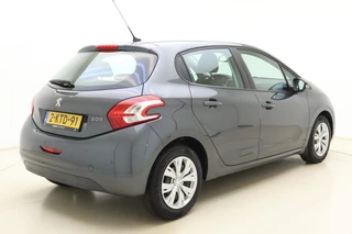 Peugeot 208 1.2 VTi Envy / 2