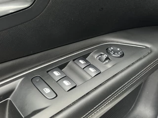 Peugeot 3008 PureTech 130 AGC Première  | Schuifdak | Camera voor + achter | Stoelverwarming | Carplay/Android Auto | / 29