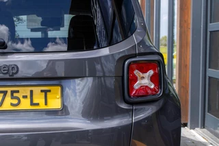 Jeep Renegade 1.4 MultiAir Limited Grijs Kenteken|Parkeersenoren|Navi|EX BTW| / 10
