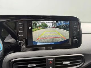 Hyundai i10 1.0i Comfort Smart Navigatie + Camera / Airco / Cruisecontrol! / / 19