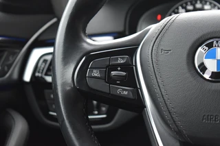 BMW 5-serie 530e iPerformance ECC LMV NAVI LED / 30