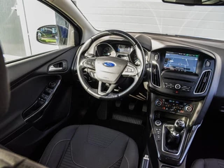 Ford Focus Wagon 1.0 Titanium Edition Xenon | Keyless | Navi | Camera | Stoel+stuurverwarming | Cruise control | PDC v+a / 9