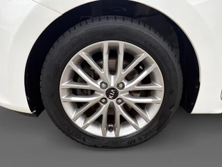 Kia Rio 1.0 TGDI DynamicLine | Navigatie | Airco | Apple Carplay / Android Auto | Achterruitrij Camera | Lichtmetalen Velgen | / 10
