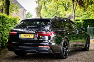Audi A6 Avant 55 TFSI e Quattro S Line  Full Black Matrix Led Panorama 21" ACC Trekhaak / 5