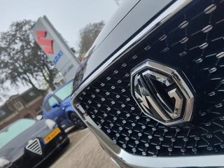 MG EHS 1.5 TGDI PHEV HYBRID LUXURY  SoH 97,87% !! | Leder | 360 Camera | Dodehoeksensoren / 41