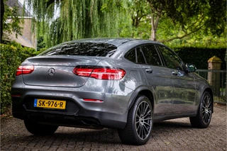 Mercedes-Benz GLC Coupé 250 4MATIC AMG Line  Burmester 20" Distronic Night / 5