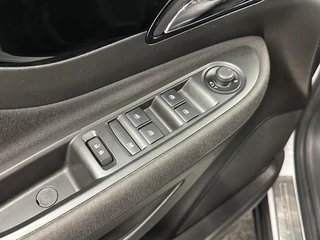 Opel Mokka X 1.4 Turbo 4x4 Innovation STOEL/STUUR VERWARMING CRUISE 80000 KM. / 17