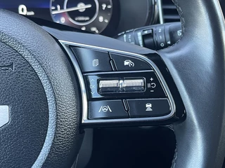 Kia XCeed 1.5 T-GDi DynamicPlusLine Automaat | Navi | Clima | Camera | Stoel/-Stuurverwarming | Afneembare Trekhaak | Elektr. Achterklep | Adaptieve Cruise | Keyless Entry / 16