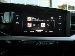 Opel Mokka-e Business Elegance 50-kWh 11kw bl. | SOH 91.6% | Achteruitrijcamera | Navigatie | Apple CarPlay | Android Auto | Climate/Cruise Control | LED koplampen | Lichtmetalen Velgen / 24