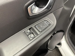 Renault Clio Estate 0.9 TCe Intens CRUISE NAVIGATIE LM ECC. / 16