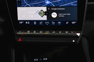 Renault Austral 1.2 E-Tech full hybrid 200 esprit Alpine  | 360 Camera | Elek. Stoelen | Winterpack | Dig. Cockpit | Adapt. Cruise | PDC | NAV+App. Connect | ECC | LM 20" | 9800 / 28