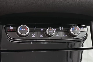 Opel Grandland X 1.6 Turbo Hybrid Innovation Stoelverwarming Keyless Trekhaak / 40