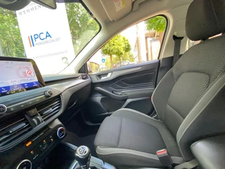 Ford Focus Wagon 1.0 EcoBoost Hybrid Connected Nieuw Type/Hybride/Airco-Ecc/Alu wielen/Navi/Led / 19