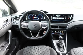 Volkswagen Polo 1.0 TSI R-Line Business  | I.Q. Light | Camera | PDC | CarPlay | / 19