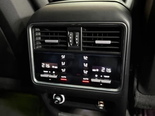 Porsche Cayenne 3.0 E-Hybrid Full Option | Vierwielbesturing | PANO | PDLS+ | BOSE | PASM | ComfortPakket | Soft Close |Trekhaak / 23