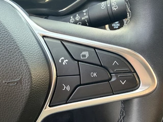 Renault Captur 1.6 E-Tech Hybrid 145 Intens  | LED | Keyless | DAB | Apple / Android | PDC v+a incl. Camera / 21