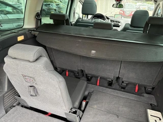 Peugeot 5008 1.2T 130pk Style 7p. | Dealeronderhouden | Trekhaak | Achteruitrijcamera | Panoramadak | Zeer nette staat / 7