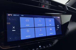 Alfa Romeo Junior 1.2 Turbo 145pk Hybrid Automaat Ibrida Speciale | Navigatie | Adapt. Cruise control | Climate control | Elektrische achterklep | Keyless | LED Matrix koplampen | 18" Lichtmetalen velgen / 28