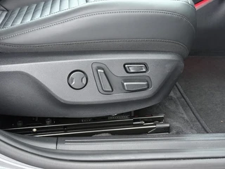 Kia EV4 Fastback GT-PlusLine 81.4 kWh  FULL OPTIONS - *DEMO* - Head-up Display - 360 Camera - Stoelverwarming/ventilatie - Glazen Schuif-/kanteldak - Elektrisch verstelbare voorstoelen - Dodehoekcamera - Fabrieksgarantie tot 2032 Direct leverbaar! / 42