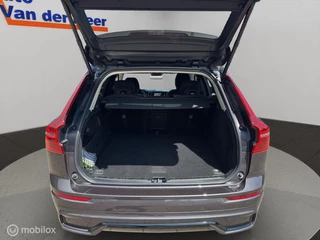 Volvo XC60 2.0 T6 Plug-in hybrid AWD Plus Dark / 31