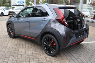 Toyota Aygo X 1.0 VVT-i S-CVT UNDERCOVER STOELVERW. JBL KEYLESS NAVI LED DAB APLLE/ANDROID CAMERA SENSOREN V+A / 5