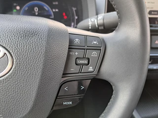 Toyota C-HR 1.8 Hybrid 140 APPLE CAR PLAY/ANDROID AUTO ADAPTIVE CRUISE CONTROL / 17
