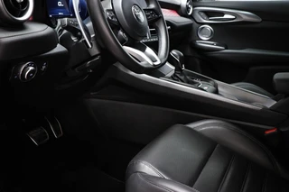 Alfa Romeo Tonale 1.5T Hybrid Edizione Speciale | LEDER / WINTER- PACK | STOELVENTILATIE | STUURVERWARMING | HARMAN  KARDON | 19" / 33