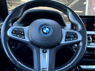 BMW iX3 High Executive M-Sport 80 kWh  SOH 92.9%, Vol Opties! / 12